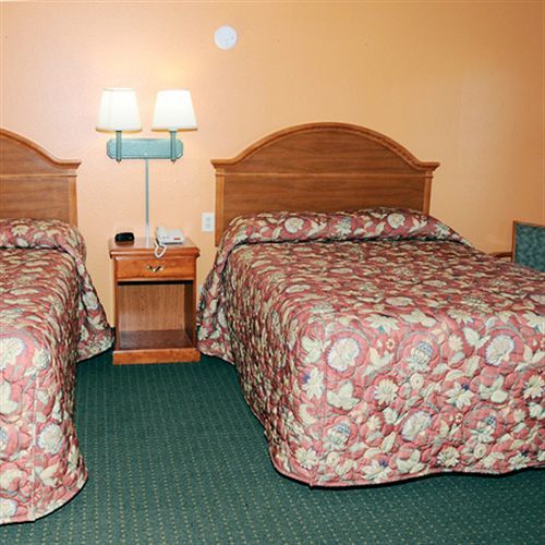 American Inn Cleburne Esterno foto
